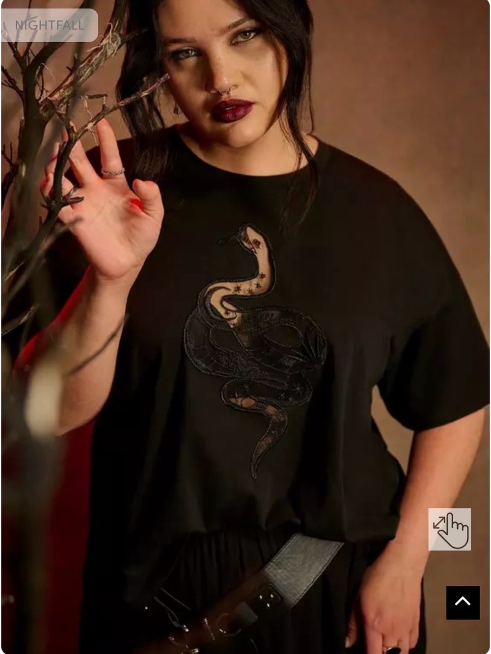 🆕 Torrid Nightfall Celestial Snake Tee size 3